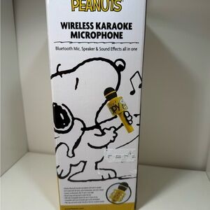PEANUTS WIRELESS KARAOKE MICROPHONE